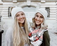 Load image into Gallery viewer, Classic Beanie Pattern - Darling Anne