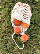 Load image into Gallery viewer, Pickin’ Peaches Bag Pattern // Crochet Pattern - Darling Anne